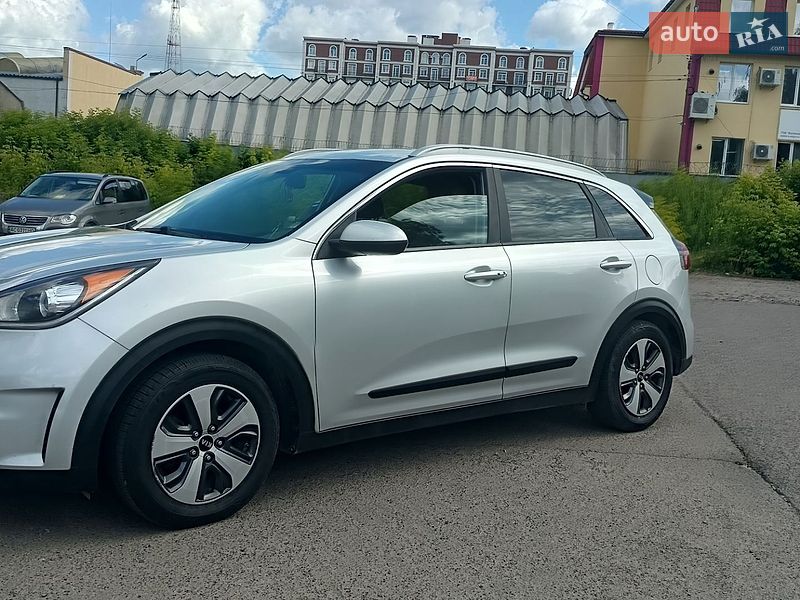 Kia Niro 2016