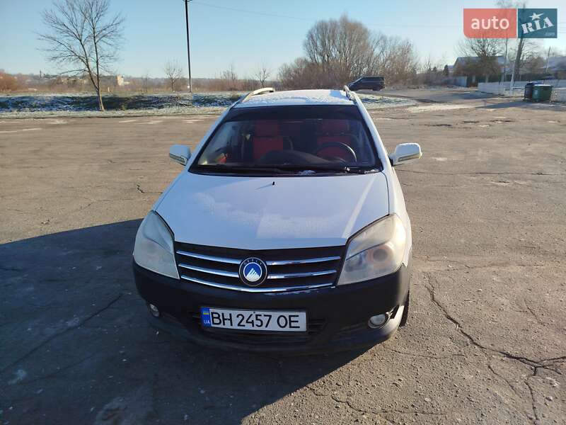 Geely MK Cross 2013