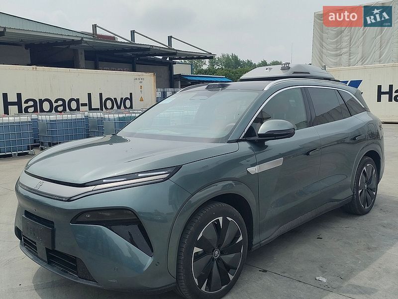 BYD Tang L 2025