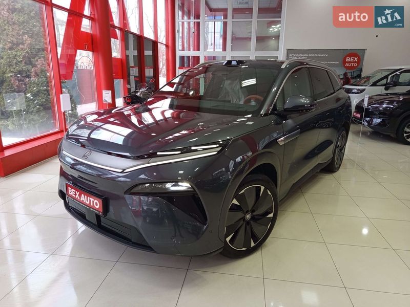 BYD Tang L 2025