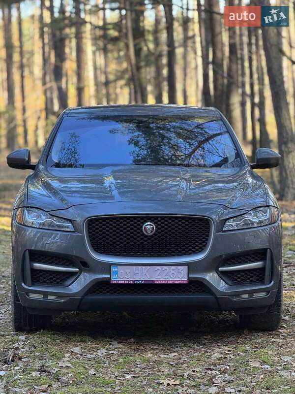 Jaguar F-Pace 2016