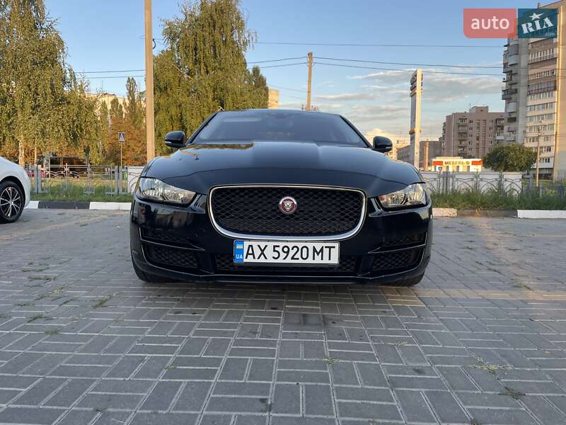 Jaguar XE 2017