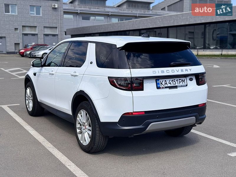 Land Rover Discovery Sport 2021