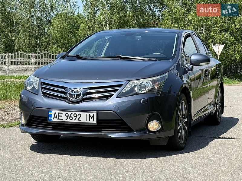 Toyota Avensis 2012