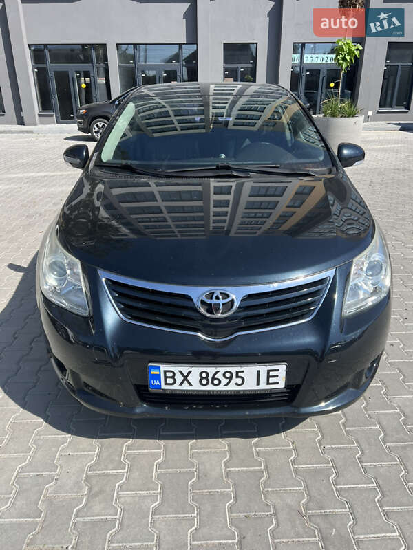 Toyota Avensis 2011