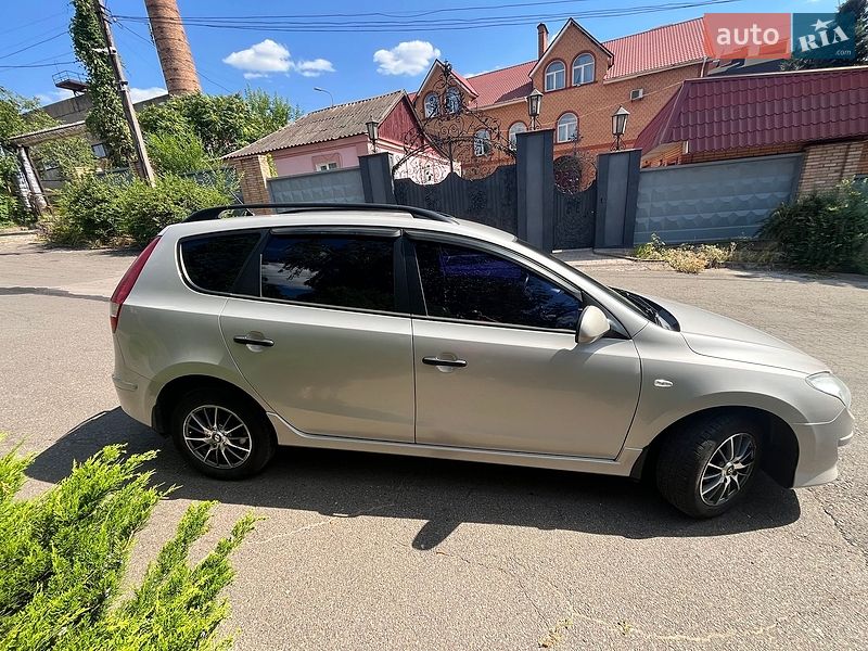 Hyundai i30 2011