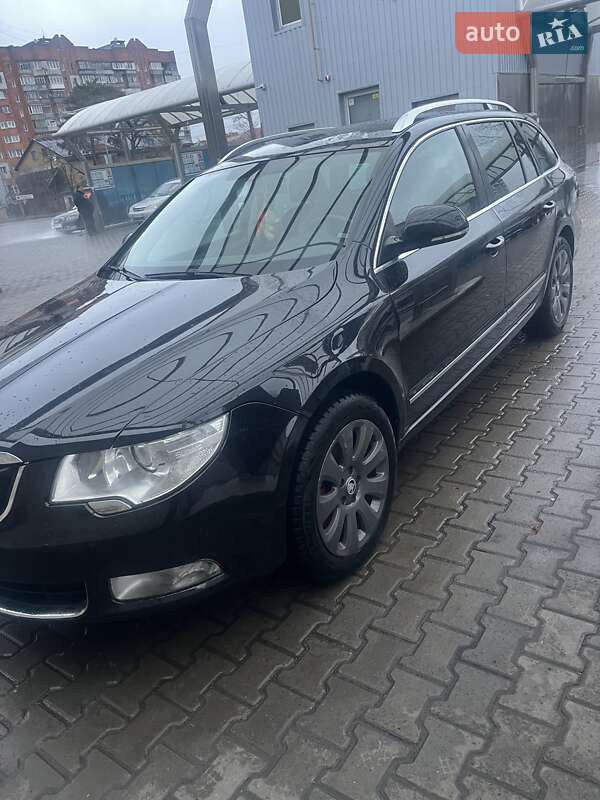 Skoda Superb 2012