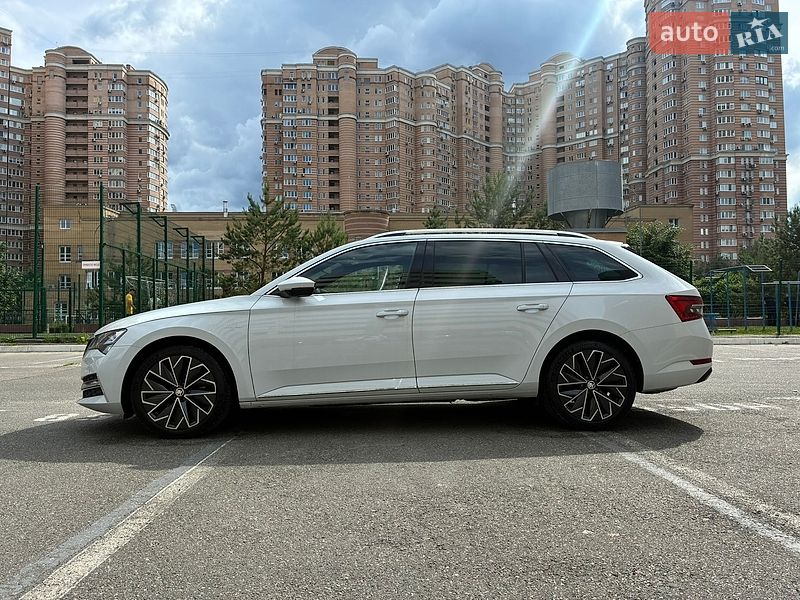 Skoda Superb 2023