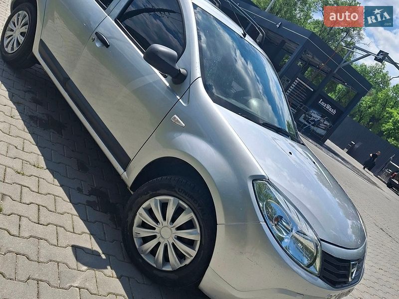 Dacia Sandero 2012