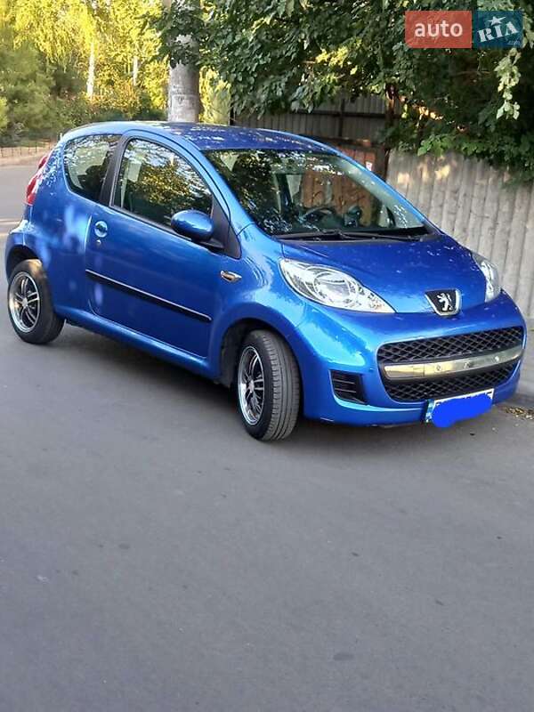 Peugeot 107 2011