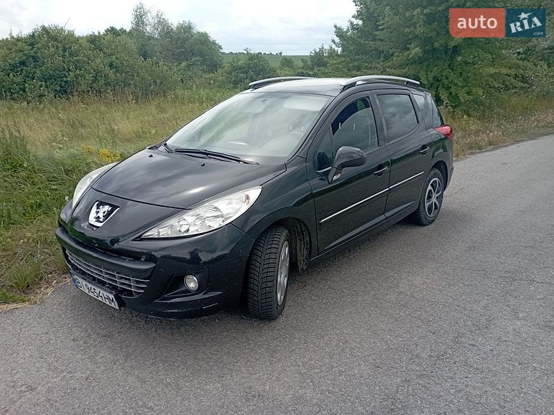 Peugeot 207 2011