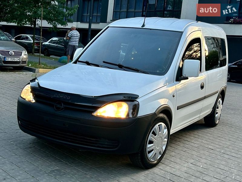 Opel Combo 2004