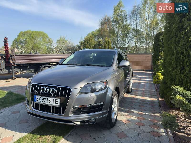 Audi Q7 2011