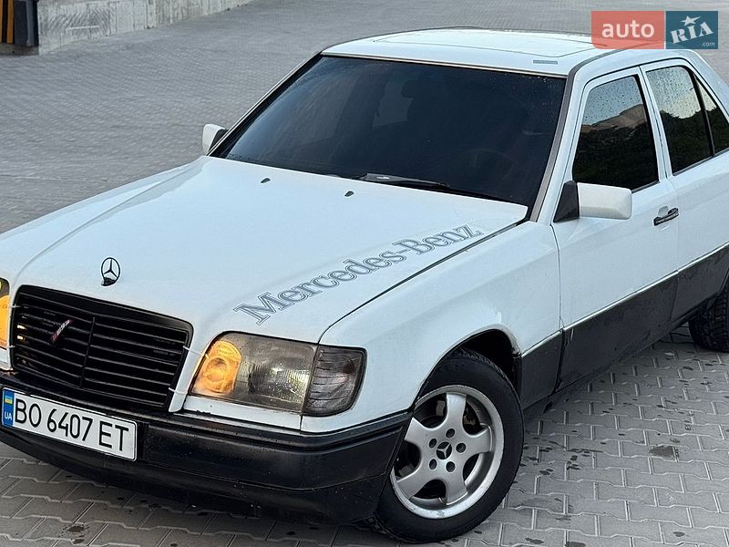 Mercedes-Benz E-Class 1988