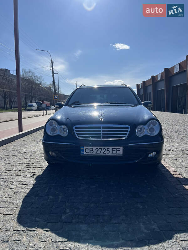Mercedes-Benz C-Class 2007