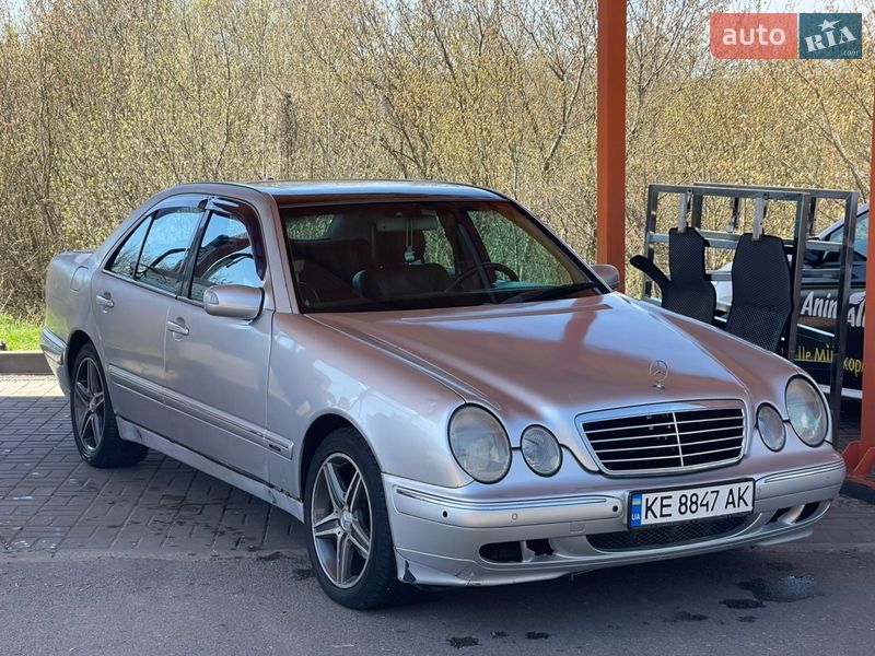Mercedes-Benz E-Class 2001
