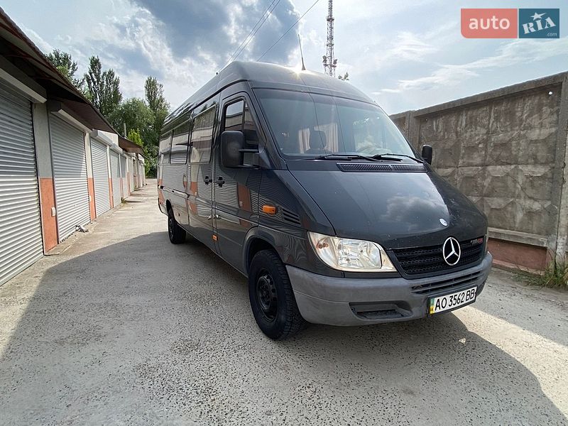Mercedes-Benz Sprinter 2005