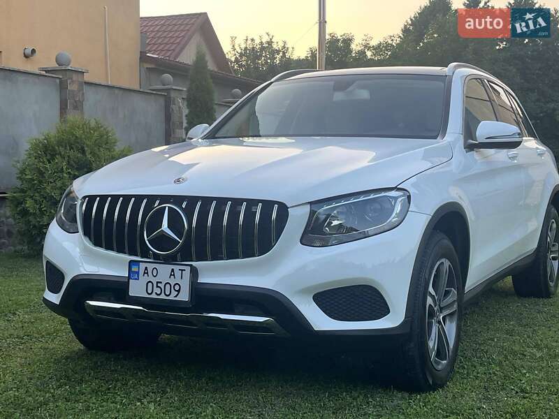 Mercedes-Benz GLC-Class 2019