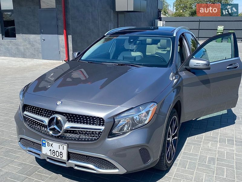 Mercedes-Benz GLA-Class 2016