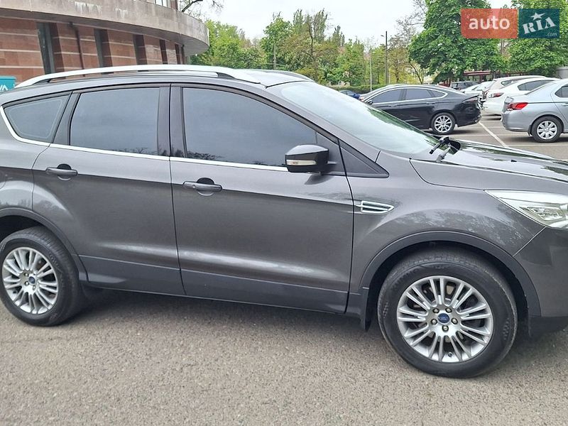 Ford Kuga 2015
