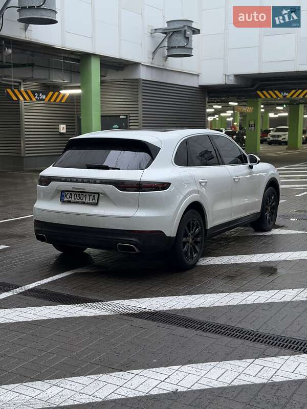 Porsche Cayenne 2020