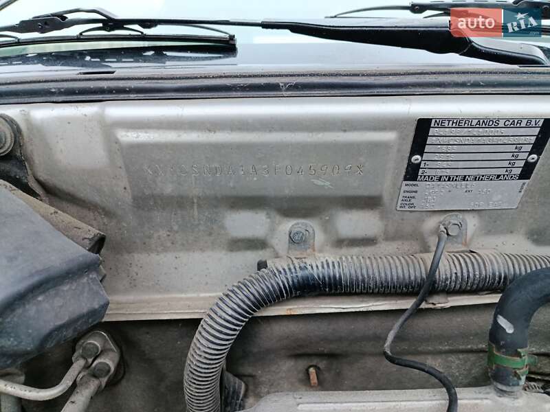Mitsubishi Carisma 2003