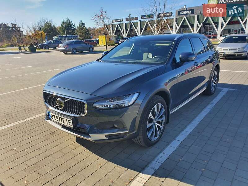 Volvo V90 Cross Country 2020