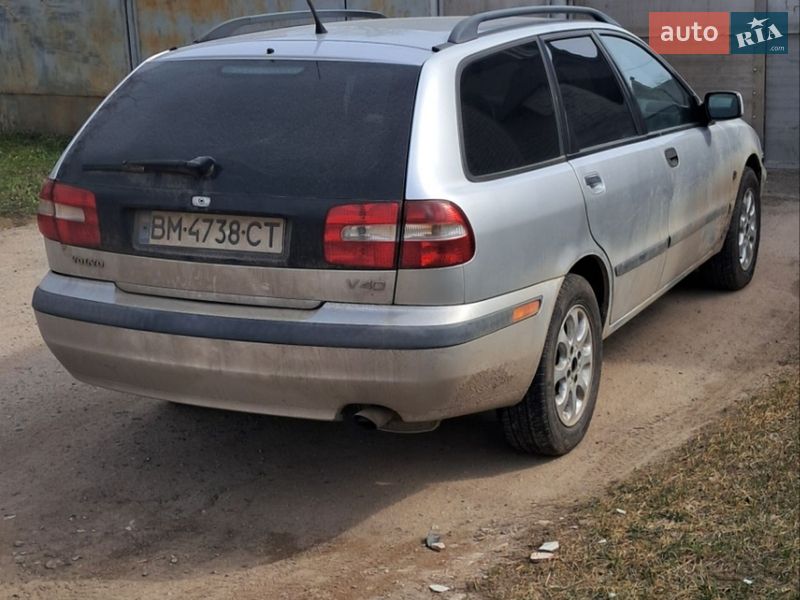 Volvo V40 2002