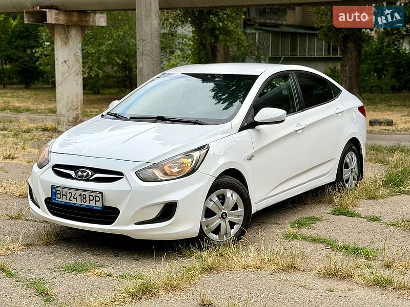 Hyundai Accent 2011