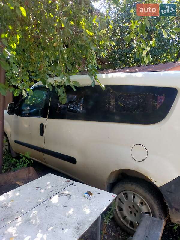 Fiat Doblo 2010